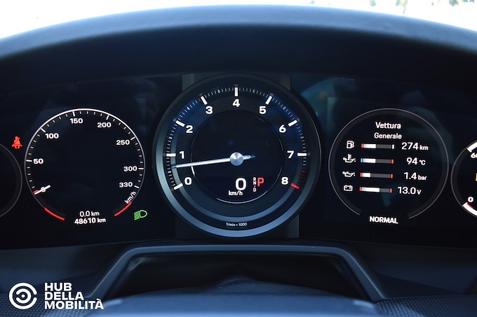 PORSCHE 911 Carrera 4S